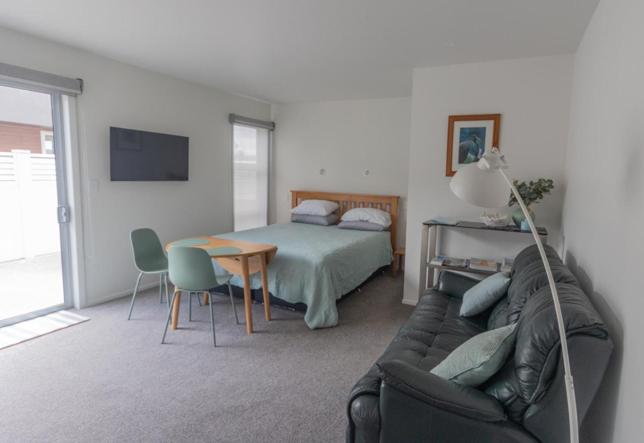 Marsden Cove Canal Haven With Spa Pool One Tree Point 外观 照片