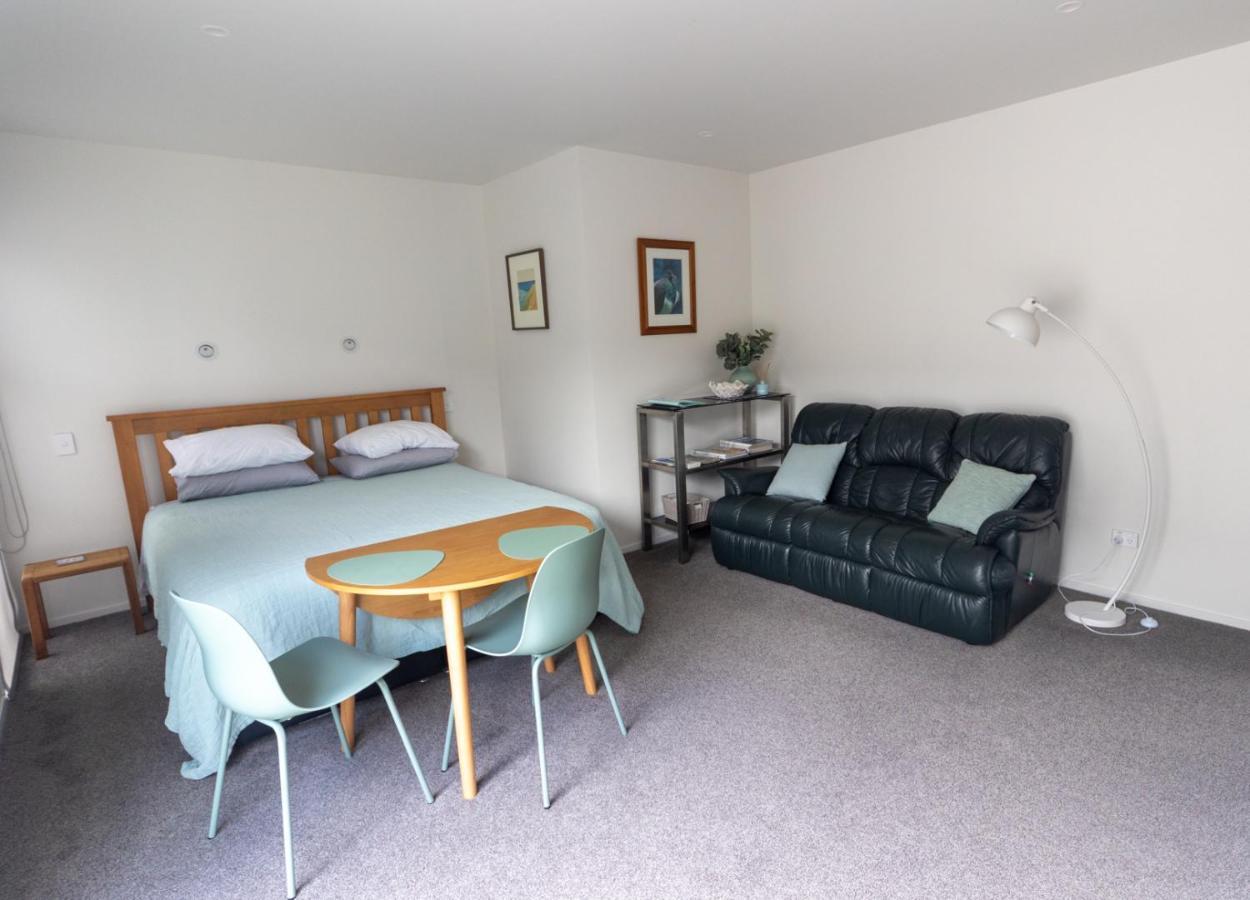 Marsden Cove Canal Haven With Spa Pool One Tree Point 外观 照片